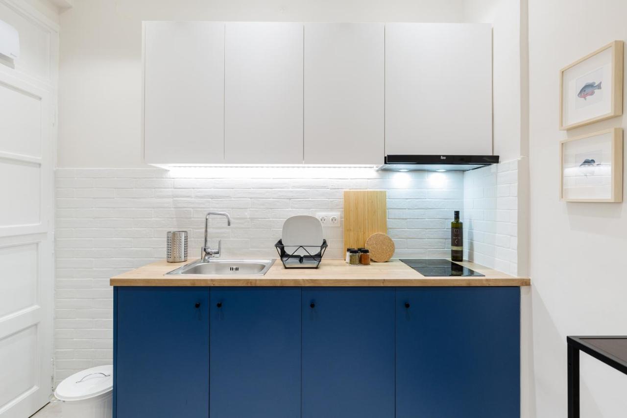 Acropolis Heart 2Bd Apartment In Plaka By Upstreet アテネ エクステリア 写真