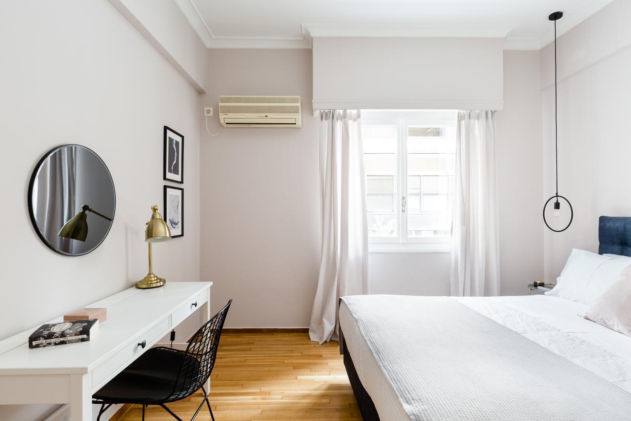 Acropolis Heart 2Bd Apartment In Plaka By Upstreet アテネ エクステリア 写真